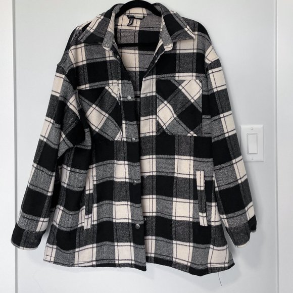 NEW / H&m Plaid Shacket - Picture 1 of 5